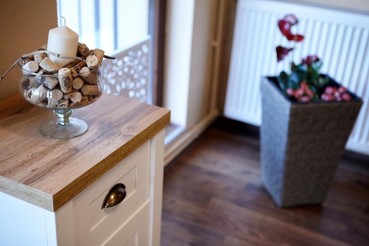 Apartament Rozelor Braszów Zewnętrze zdjęcie